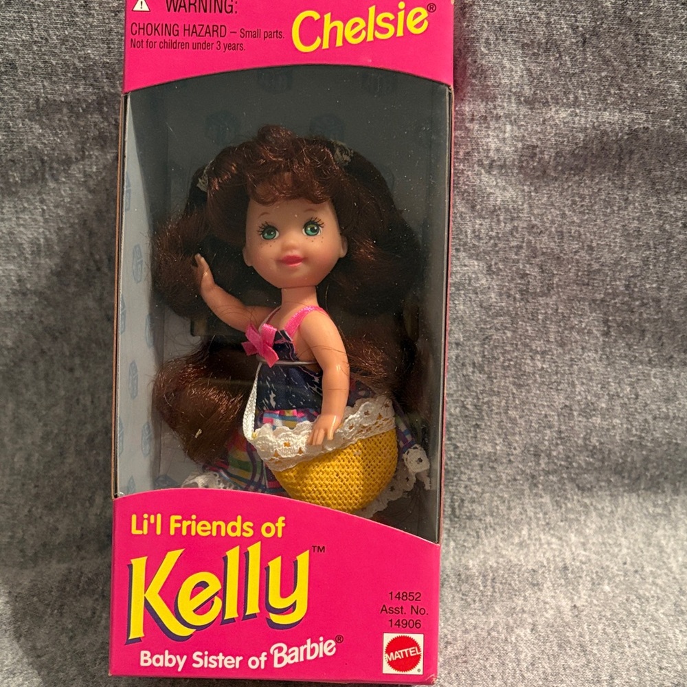1995 Mattel Li'l Friends of Kelly Doll - Chelsie with Pink and Yellow Outfit